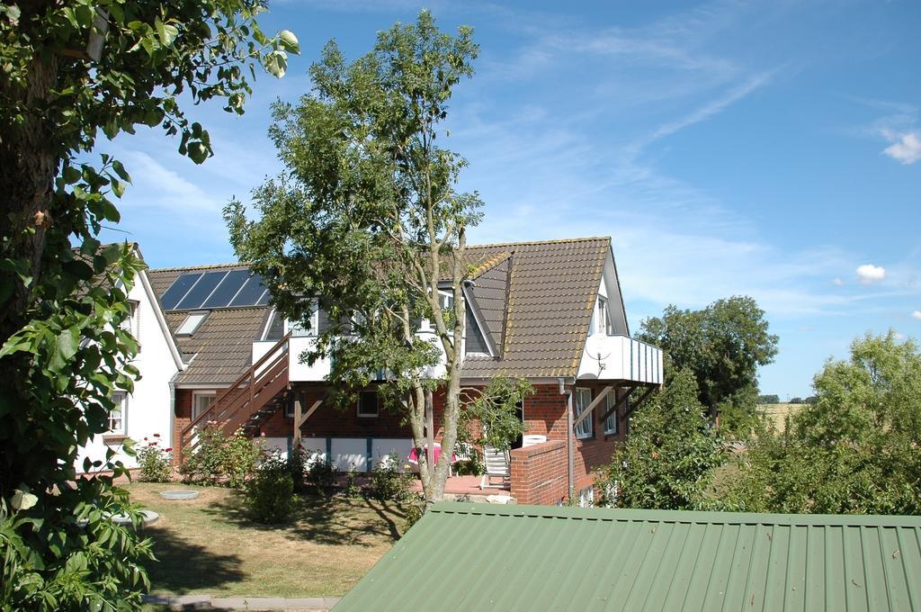 Hotel-Restaurant England Nordstrand Exterior photo