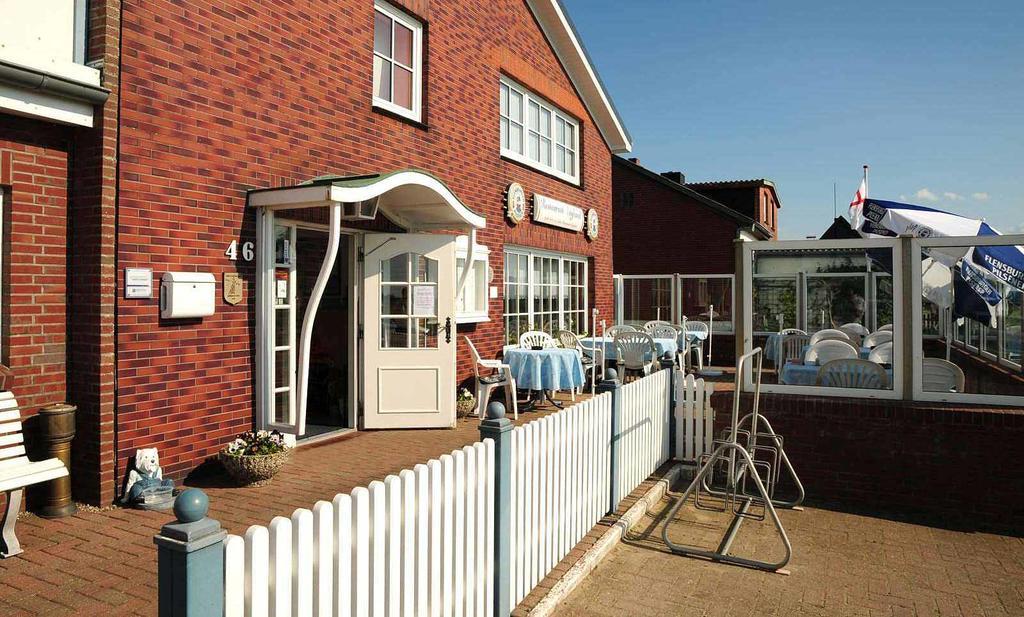 Hotel-Restaurant England Nordstrand Exterior photo